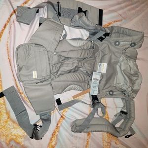 Jesse Berry Baby carrier NWT